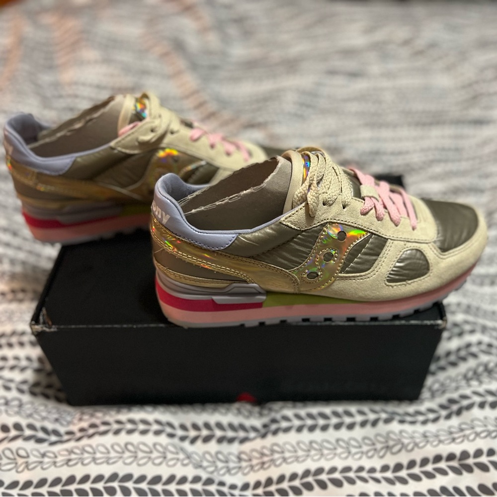 Women’s Saucony Sneakers